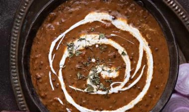  পাঞ্জাবের ডাল মাখানির স্বাদ নিন ঘরেই