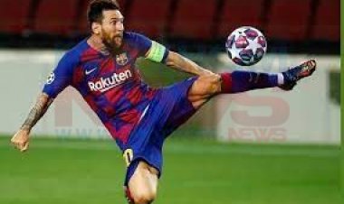 পিএসজি ৩ বছরে মেসিকে ১১০০ কোটি দেবে