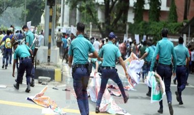 ই-অরেঞ্জ গ্রাহকদের মিছিলে পুলিশের লাঠিচার্জে আহত ১০