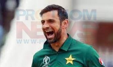  পাকিস্তানের বিশ্বকাপ দলে ঢুকছেন শোয়েব মালিক