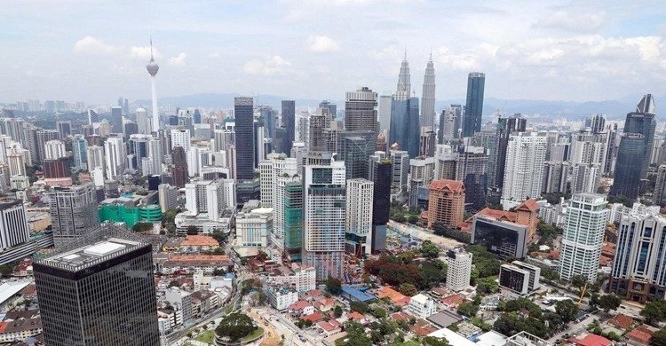 ৩২ হাজার বিদেশি শ্রমিক নেবে মালয়েশিয়া