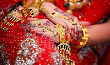 বিয়ের ৫ মাস পর ঘরে মিলল নারী শ্রমিকের ঝুলন্ত লাশ