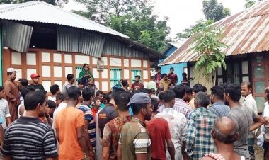 মেম্বারের বাড়িতে হাতবোমা বানানোর সময় বিস্ফোরণে আহত ৫