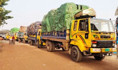দৌলতদিয়ায় পারাপারের অপেক্ষায় ৫ শতাধিক পণ্যবাহী ট্রাক
