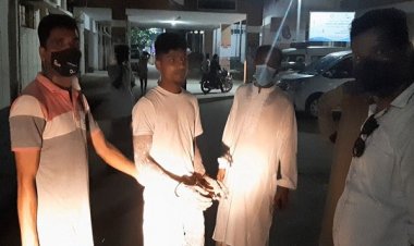 মাদারীপুরে যৌতুক না দেয়ায় গৃহবধূর ওপর এসিড নিক্ষেপ, স্বামী ও শ্বশুর আটক