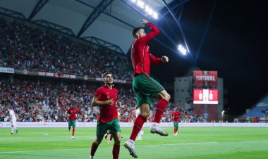 বিশ্বকাপের স্বাগতিকদের উড়িয়ে দিলো রোনালদোর পর্তুগাল