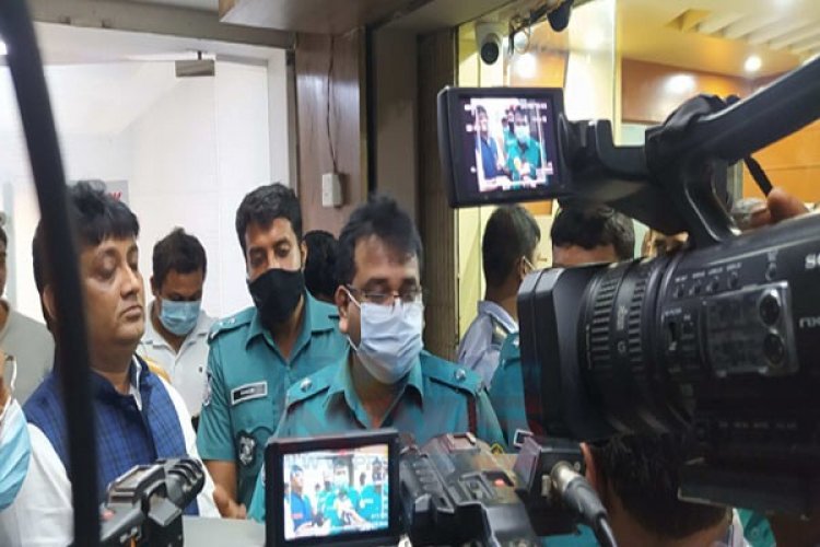 মনোনয়নপত্র কিনতে আসায় পিস্তল ঠেকিয়ে হুমকি