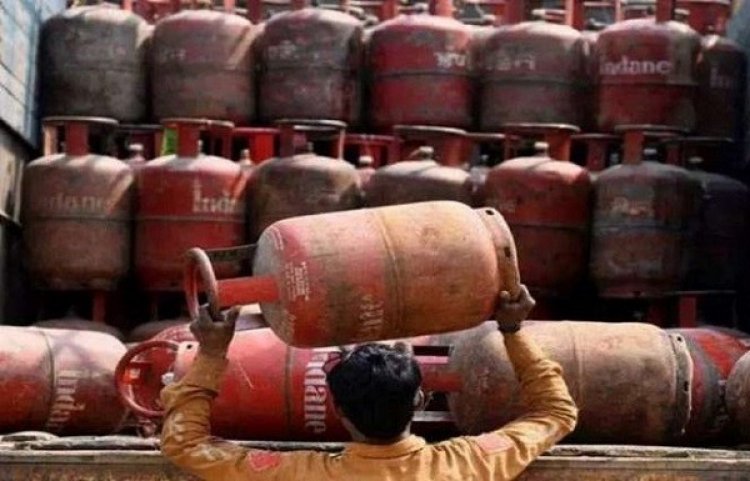 ফের বাড়লো এলপিজির দাম