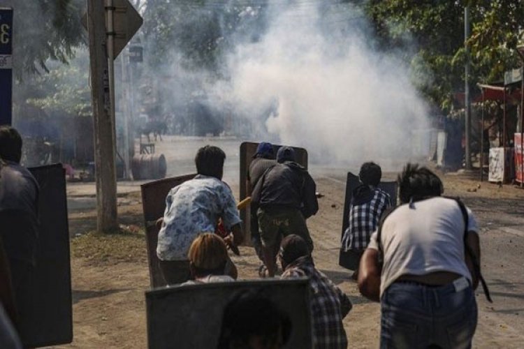 জান্তাবিরোধীদের সঙ্গে সংঘর্ষে মিয়ানমারের ৩০ সেনা নিহত