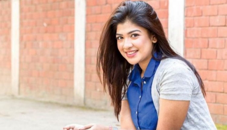 সারিকা সাবার বিশেষ নাটক ‘এবার পূজায়’