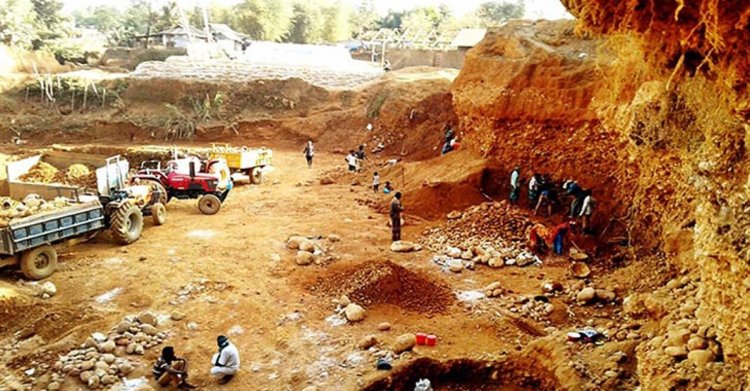 সিলেটে টিলা কেটে ২৫১ কোটি টাকার পাথর লুটপাট