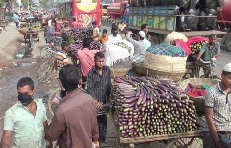 হাত বদলেই সবজির দাম বাড়ে দ্বিগুণ