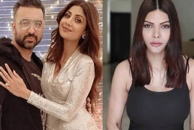 রাজ-শিল্পার বিরুদ্ধে শার্লিনের এফআইআর