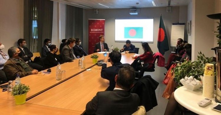 ইউরোপে বৈধভাবে কর্মসংস্থানের সুযোগ চায় ঢাকা