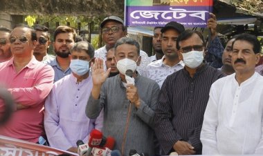 ক্ষমতাসীন দলের ‘লুটপাটকারীদের লাভবান করাতেই  জ্বালানি তেলের দাম বৃদ্ধি : খসরু