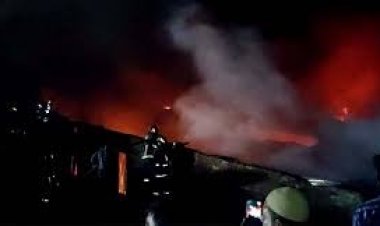 সোয়ারীঘাটে একটি জুতার কারখানায় ভয়াবহ আগুনে পাঁচজন মারা গেছে