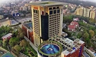 পাঁচ তারকা হোটেলের ২০ তলা থেকে লাফ দিয়ে এক যুবকের আত্মহত্যা