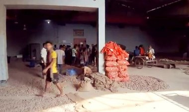 সংকট দেখিয়ে বেশি দামে বিক্রি হচ্ছে আলুবীজ ও সার