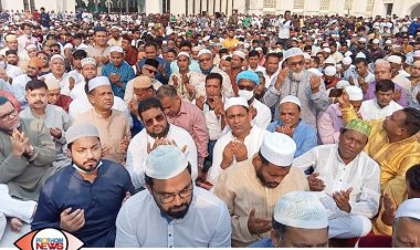 খালেদা জিয়ার রোগমুক্তি কামনায় বাইতুল মোকাররমে দোয়া