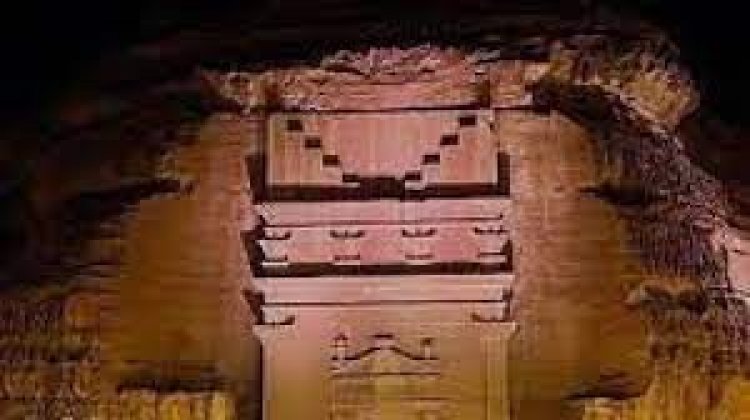 বিশ্বের প্রথম ‘উড়ন্ত জাদুঘর’ চালু করছে সৌদি