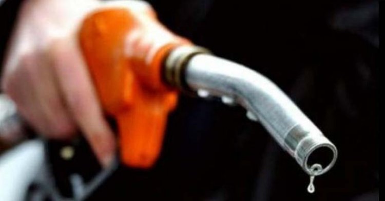 বিশ্বে কোন দেশে তেলের দাম কত?