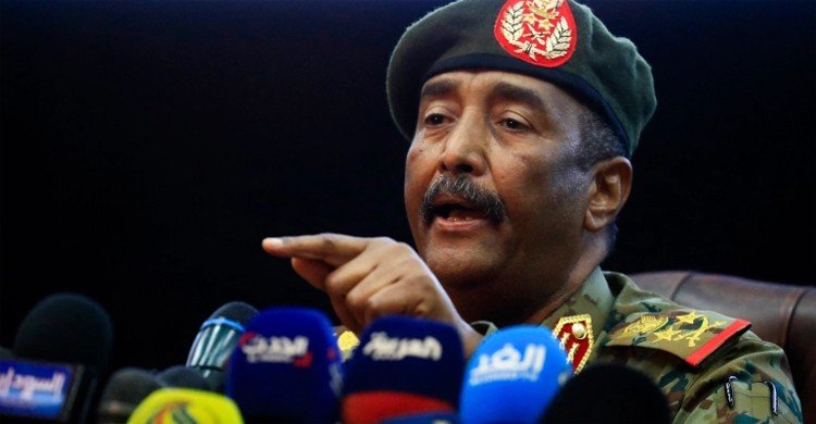 সুদানে ৪ মন্ত্রীকে মুক্তির নির্দেশ সেনাপ্রধানের