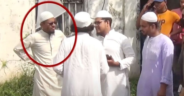 পূজামণ্ডপের ঘটনায় কুসিক মেয়রের পিএস আটক