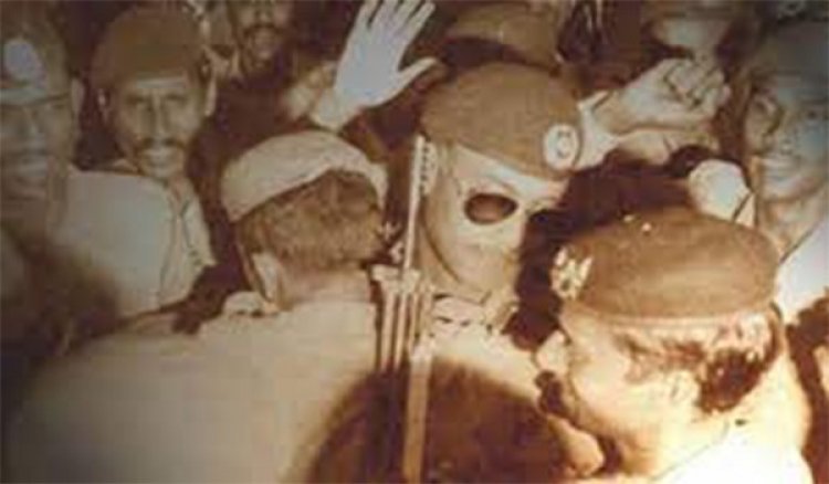  জাতীয় বিপ্লব ও সংহতি দিবস আজ