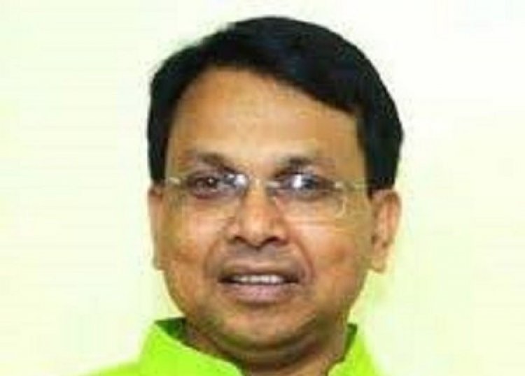 তেলের দাম বৃদ্ধির যত ‘স্থূল’ বা ‘সূক্ষ্ম’ যুক্তি