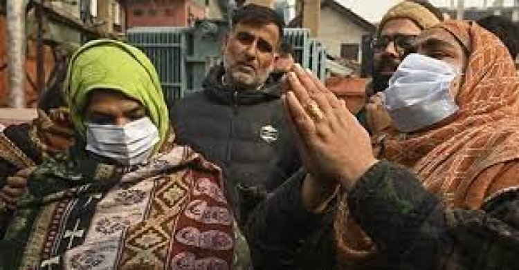 কাশ্মিরে সাজানো সংঘর্ষে ৪ জনকে হত্যার অভিযোগ