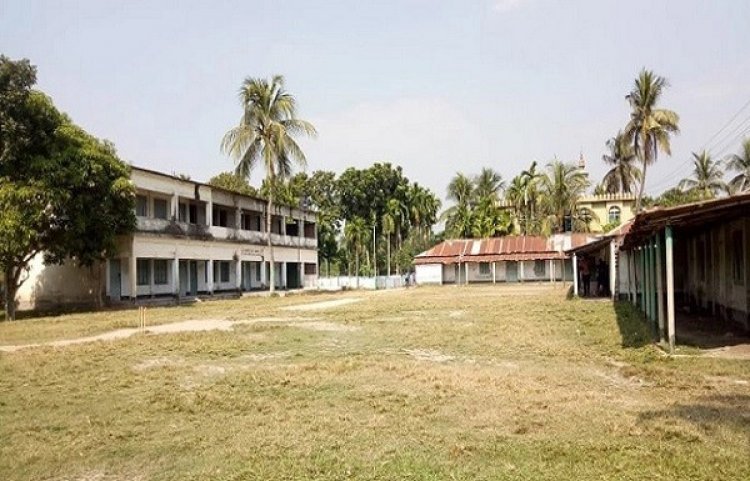 সব ছাত্রীর বিয়ে, কেউ দেয়নি পরীক্ষা