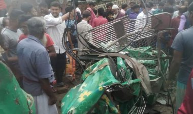 চট্টগ্রামে ট্রেন-বাস-অটোরিকশা সংঘর্ষে পুলিশ সদস্যসহ নিহত ২