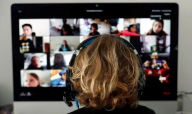  জুম মিটিংয়ে একসঙ্গে ৯০০ কর্মীকে বরখাস্ত