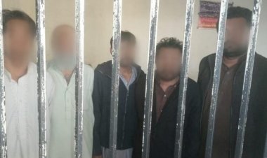  পাকিস্তানে চার নারীকে প্রকাশ্যে নির্যাতন, গ্রেফতার ৫
