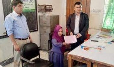 অবহেলিতদের নিয়ে কাজ করতে ভোটের মাঠে ৩ ফুটের সালমা