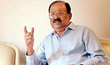  হঠাৎ অসুস্থ কাজী হায়াতকে হাসপাতালে ভর্তি