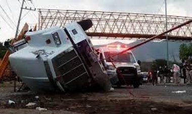 মেক্সিকোয় সড়ক দুর্ঘটনায় অর্ধশত নিহত