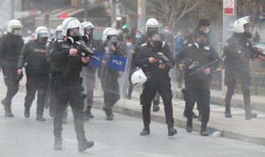 কাতারে ৩ হাজার দাঙ্গা পুলিশ পাঠাচ্ছে তুরস্ক