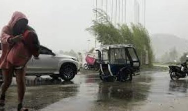 সুপার টাইফুনে রূপ নিয়েছে রাই, আতঙ্কে ঘর ছাড়ছে মানুষ