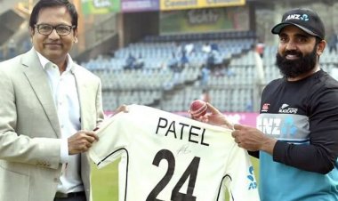  জাদুঘরে ঠাঁই পাচ্ছে অ্যাজাজের ১০ উইকেটের সেই বল