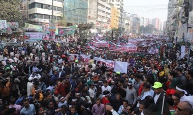 বিএনপির শোভাযাত্রায় নেতাকর্মীর ঢল