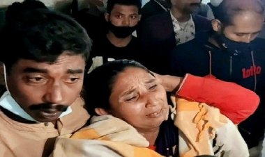 মাশরাফির কাছে অভিযোগ করায় বৃদ্ধ নারীকে মারধর