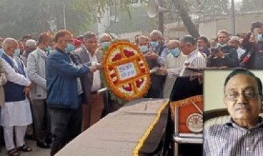 জাতীয় প্রেস ক্লাবে রিয়াজ উদ্দিন আহমেদের কফিনে শ্রদ্ধা
