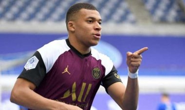 পিএসজিতে সুখেই আছেন এমবাপে