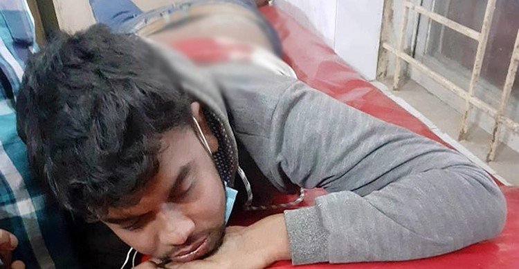 পরীক্ষার আগের দিন এইচএসসি পরীক্ষার্থীকে বন্ধুর ছুরিকাঘাত