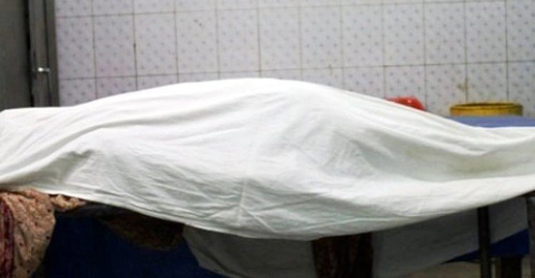 হাইকোর্ট মোড়ে ট্রাকের ধাক্কায় মোটরসাইকেল আরোহী নিহত