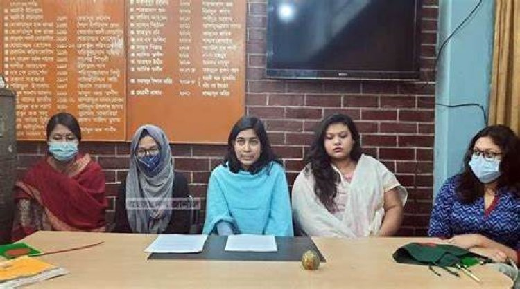 বিবাহিত হওয়া কি অপরাধ, ঢাবি ছাত্রীদের প্রশ্ন