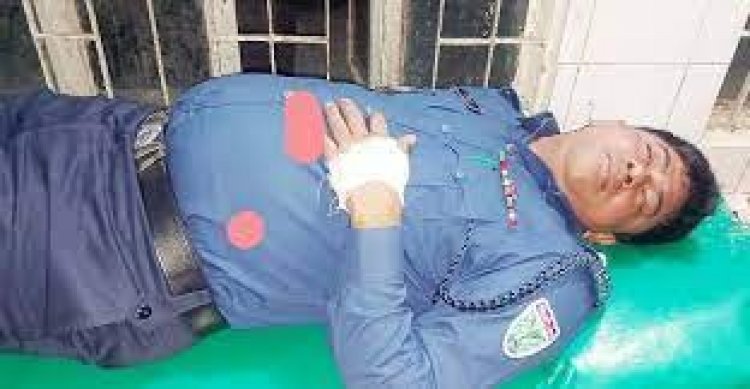 দুই প্রার্থীর সমর্থকদের সংঘর্ষে ওসিসহ আহত ৪০