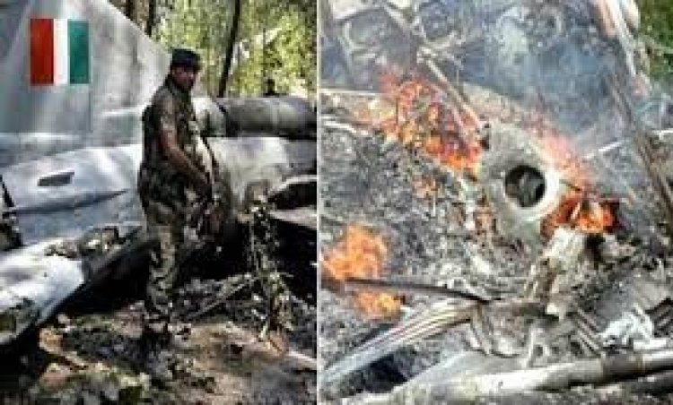 মাঝ আকাশে ভেঙে পড়লো ভারতীয় যুদ্ধবিমান, পাইলট নিহত