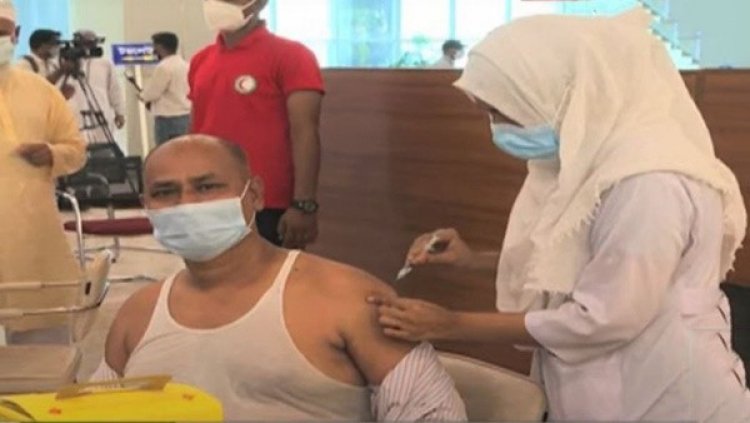 দেশে করোনা টিকার বুস্টার ডোজ প্রয়োগ শুরু